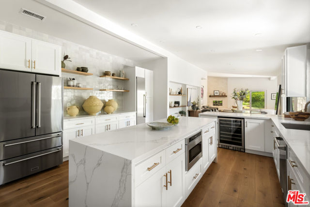 Property photo of 3375 Coldwater Canyon AV