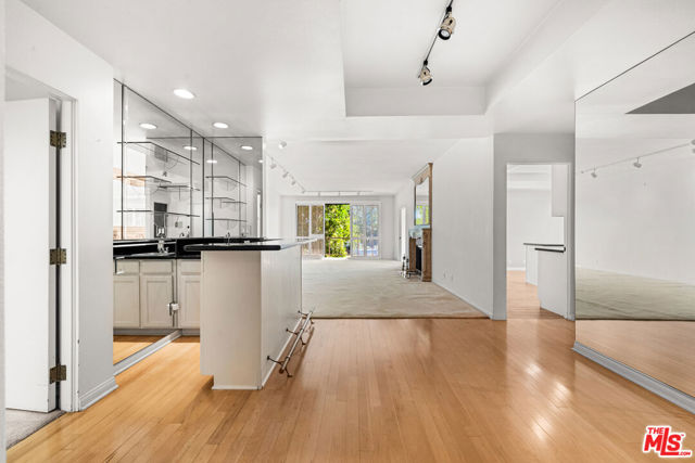 Property photo of 4454 Ventura Canyon AV