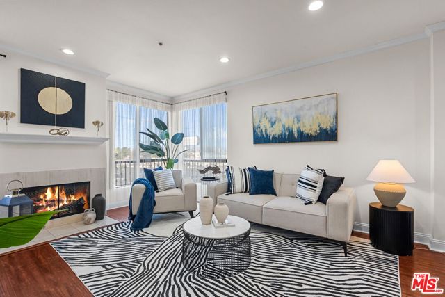 Property photo of 6938 Laurel Canyon BL