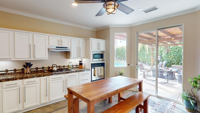 Property photo of 78135 Calico Glen DR