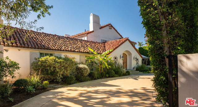 Property photo of 523 N Beverly DR