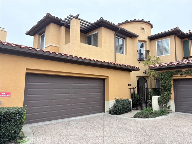 Property photo of 19 Lucania Dr.