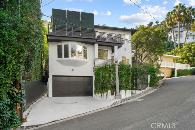 Property photo of 1571 Queens RD