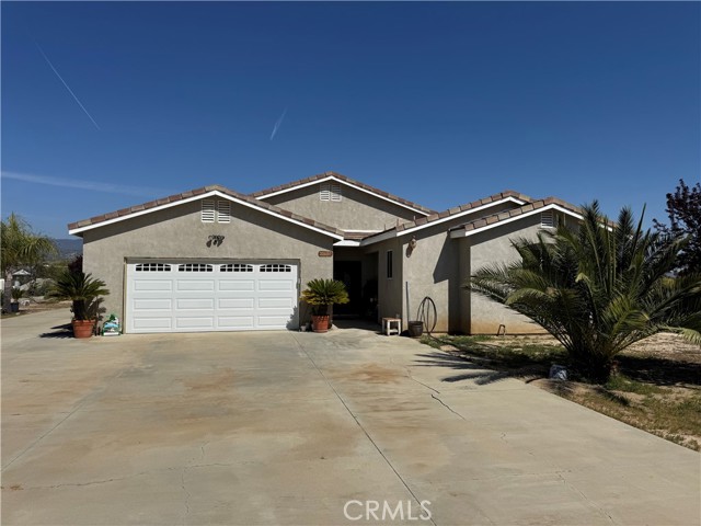 Property photo of 39600 Calle Gayube