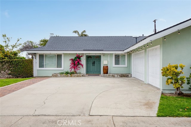 Property photo of 6582 Corrine CR