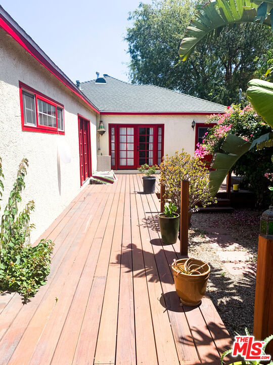 Property photo of 1975 S Crescent Heights BL