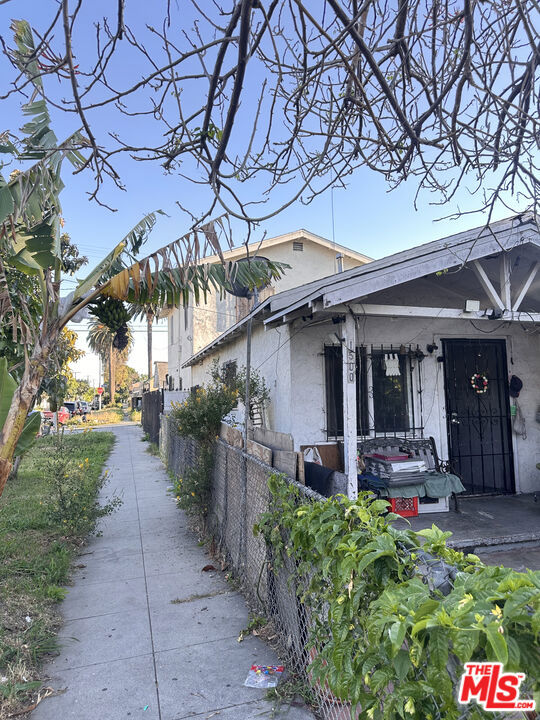 Property photo of 1500 W 58th PL