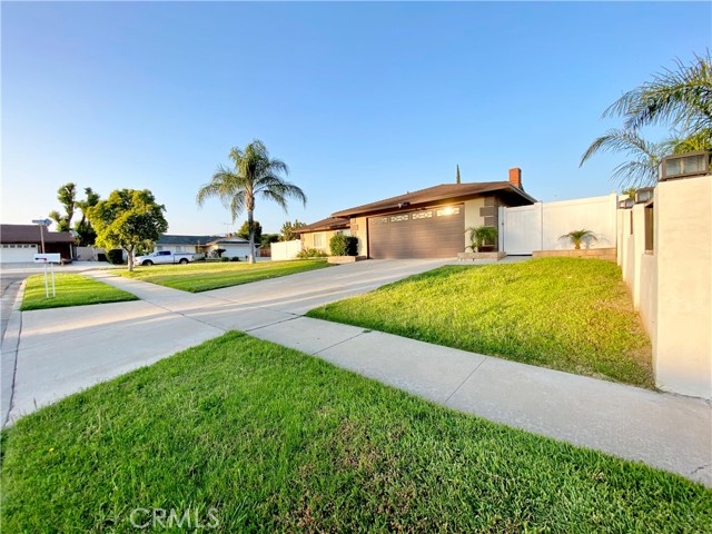 Property photo of 743 N Beechwood AV