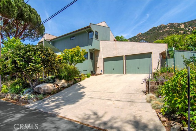 Property photo of 828 Wonder View DR