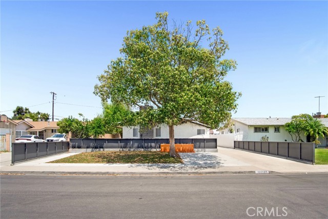Property photo of 10632 Larry DR