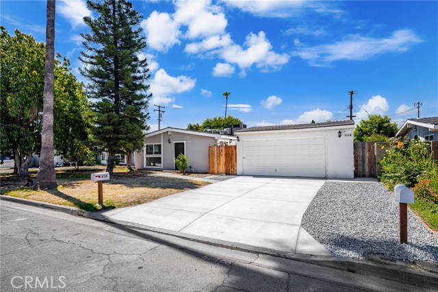 Property photo of 610 W Glen Lyn DR