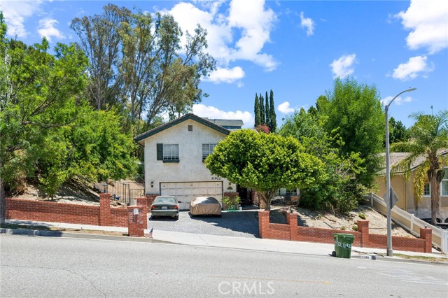 Property photo of 11922 Louise AV