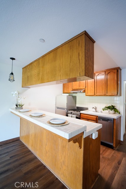 Property photo of 17200 Newhope ST