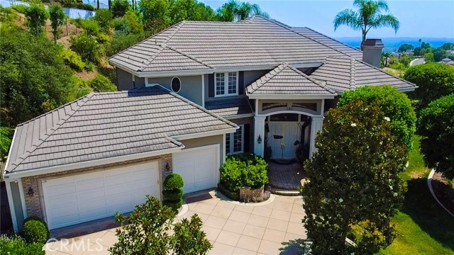 Property photo of 582 N Alta Vista AV
