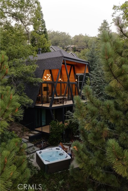 Property photo of 27592 W Shore RD