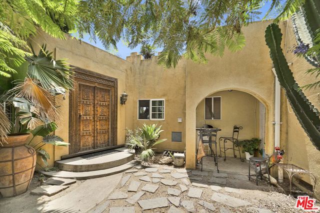 Property photo of 9506 Yolanda AV