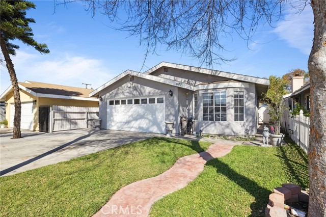 Property photo of 647 Muir AV