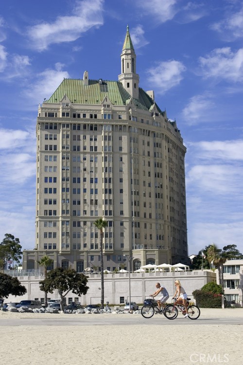 Property photo of 800 E Ocean BL