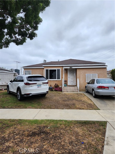 Property photo of 635 E Redondo Beach BL