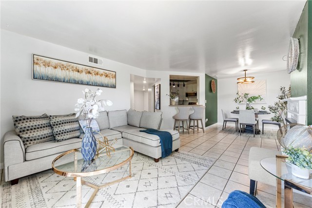 Property photo of 628 Daisy AV