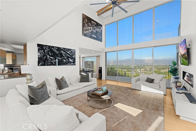 Property photo of 3631 Sunswept DR