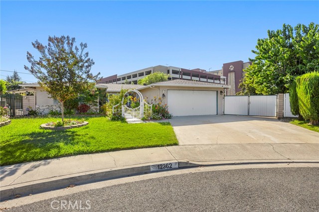 Property photo of 12362 Emrys AV