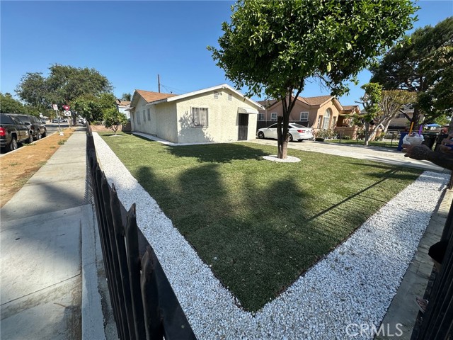 Property photo of 6000 Vinevale