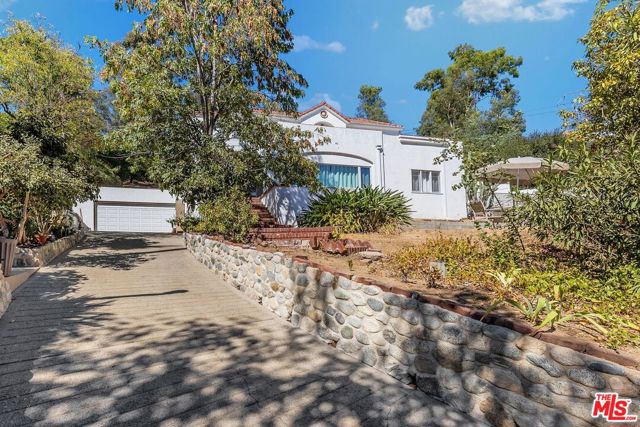 Property photo of 1871 Hill DR