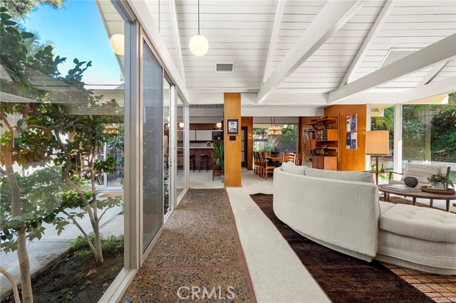 Property photo of 1074 N Granada