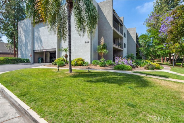 Property photo of 242 E Fern