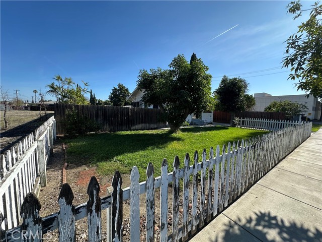 Property photo of 4668 Maine