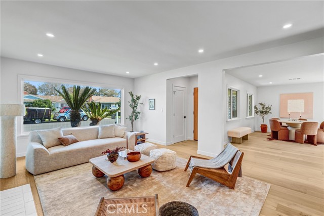 Property photo of 3811 S Norton