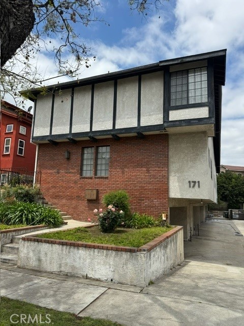 Property photo of 171 Junipero Serra DR