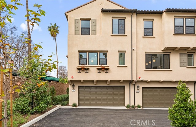 Property photo of 104 Kimberwick CT