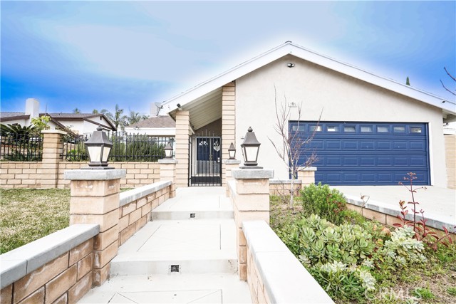 Property photo of 2425 N Fillmore AV