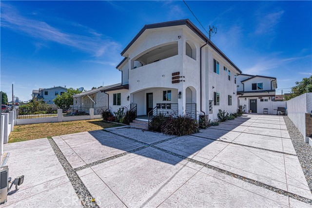 Property photo of 1031 S Bonnie Beach PL