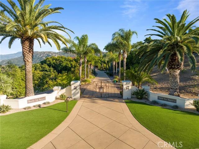 Property photo of 49650 Via Vaquero