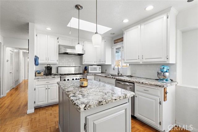 Property photo of 19101 Newland ST