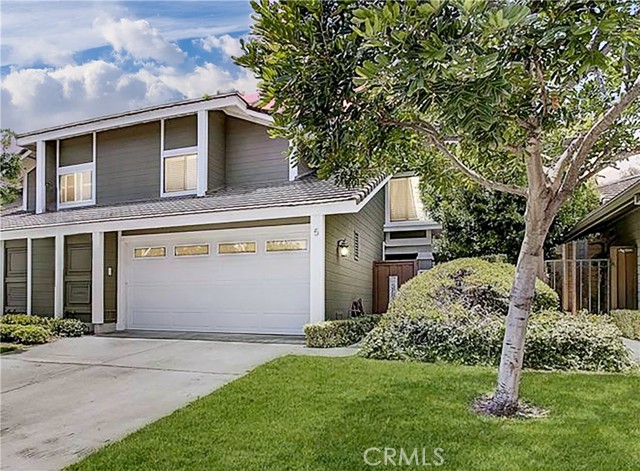 Property photo of 5 Carriage Hill LN