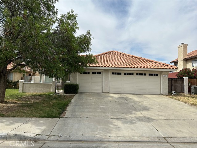 Property photo of 1031 E Avenue J3