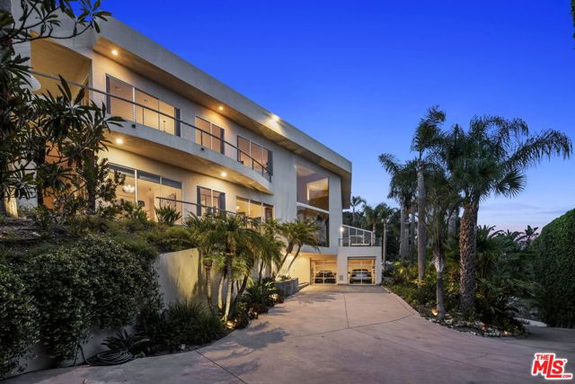 Property photo of 28177 Rey De Copas LN