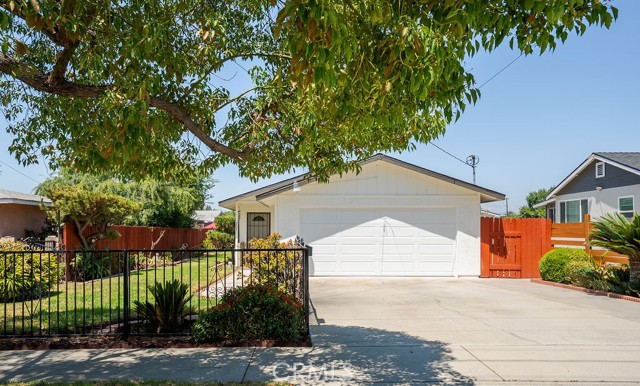 Property photo of 207 N Pasadena AV