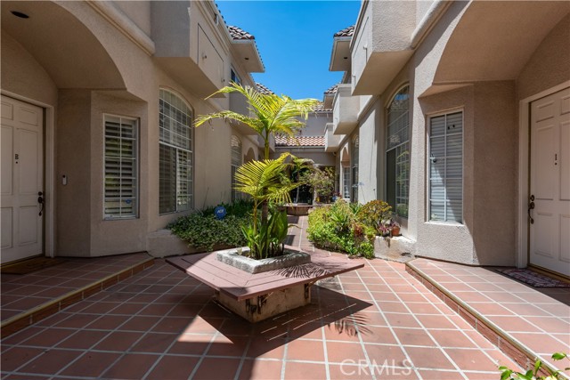 Property photo of 813 N Martel AV