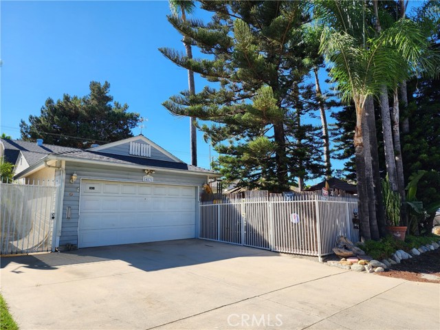Property photo of 14831 Domart AV