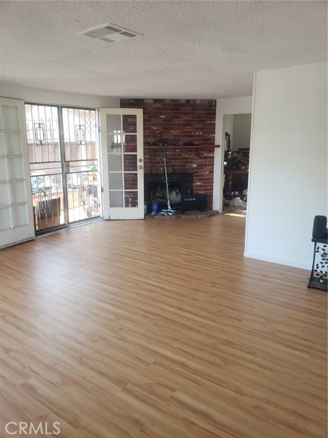 Property photo of 140 W 225th