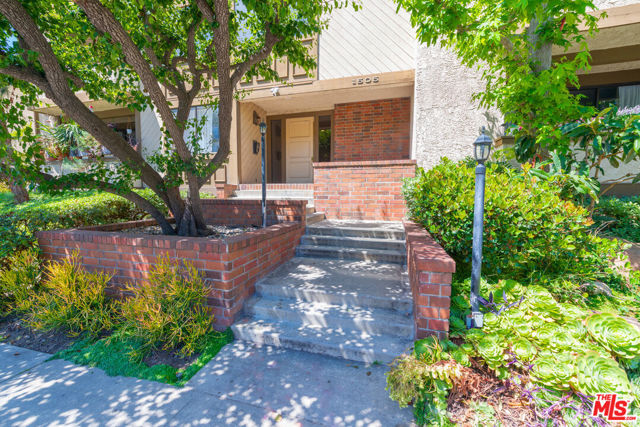 Property photo of 1505 Purdue AV