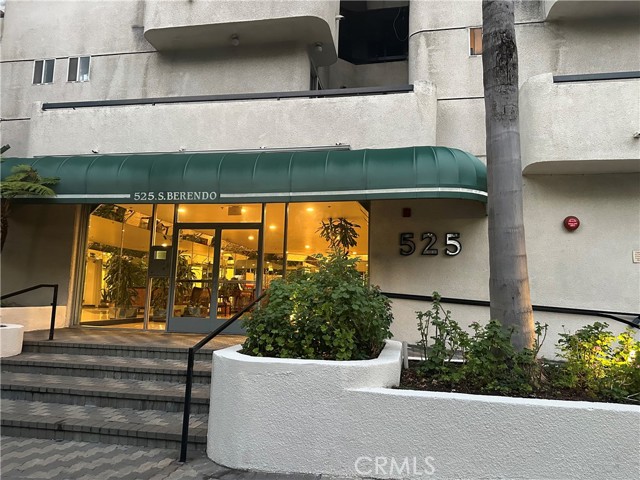 Property photo of 525 S Berendo ST