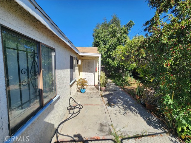 Property photo of 8843 Santa Fe Springs RD