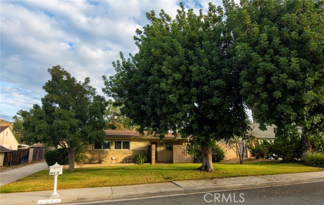 Property photo of 2983 Cheyenne RD