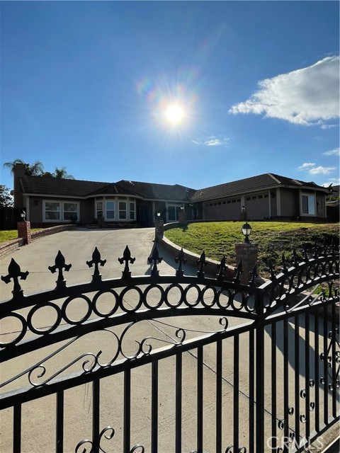 Property photo of 14253 Meadowlands